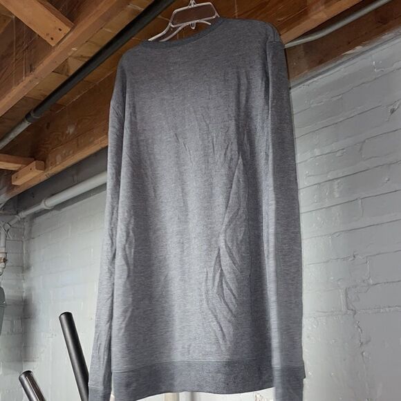 NWT Sonoma Gray Lightweight Crewneck Sweatshirt - Picture 2 of 3